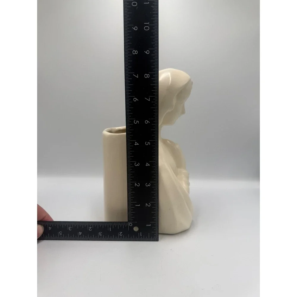 Vintage Ceramic Virgin Mary Planter Madonna Bust Religious Cream Off White 7in